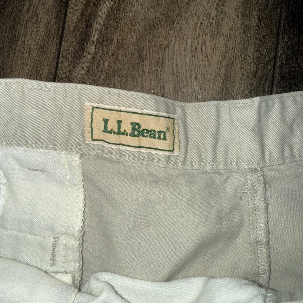 L.L.Bean Men's‎ Beige 100% Cotton Chino Shorts Size 38W x 7.5